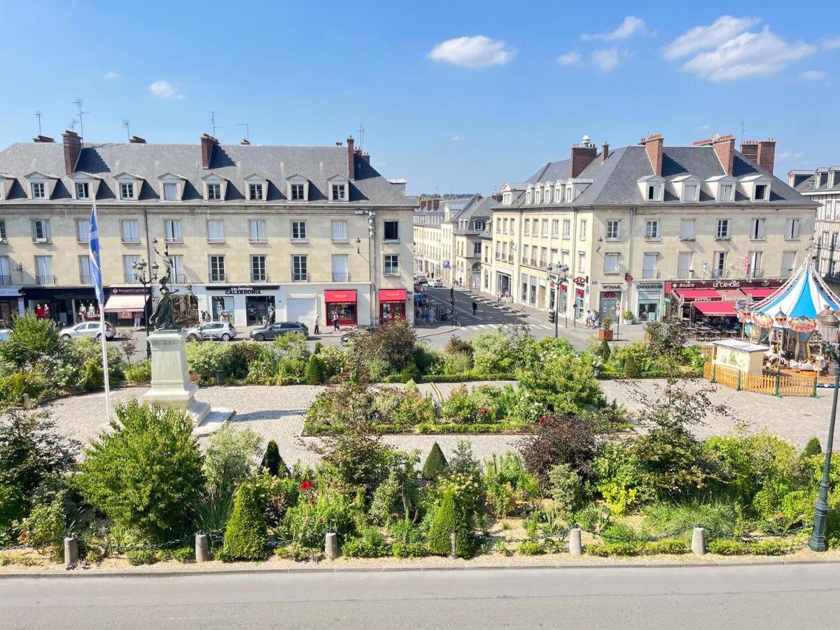 Appartement Exceptionnel En Ultra Centre Ville Compiegne Exterior photo